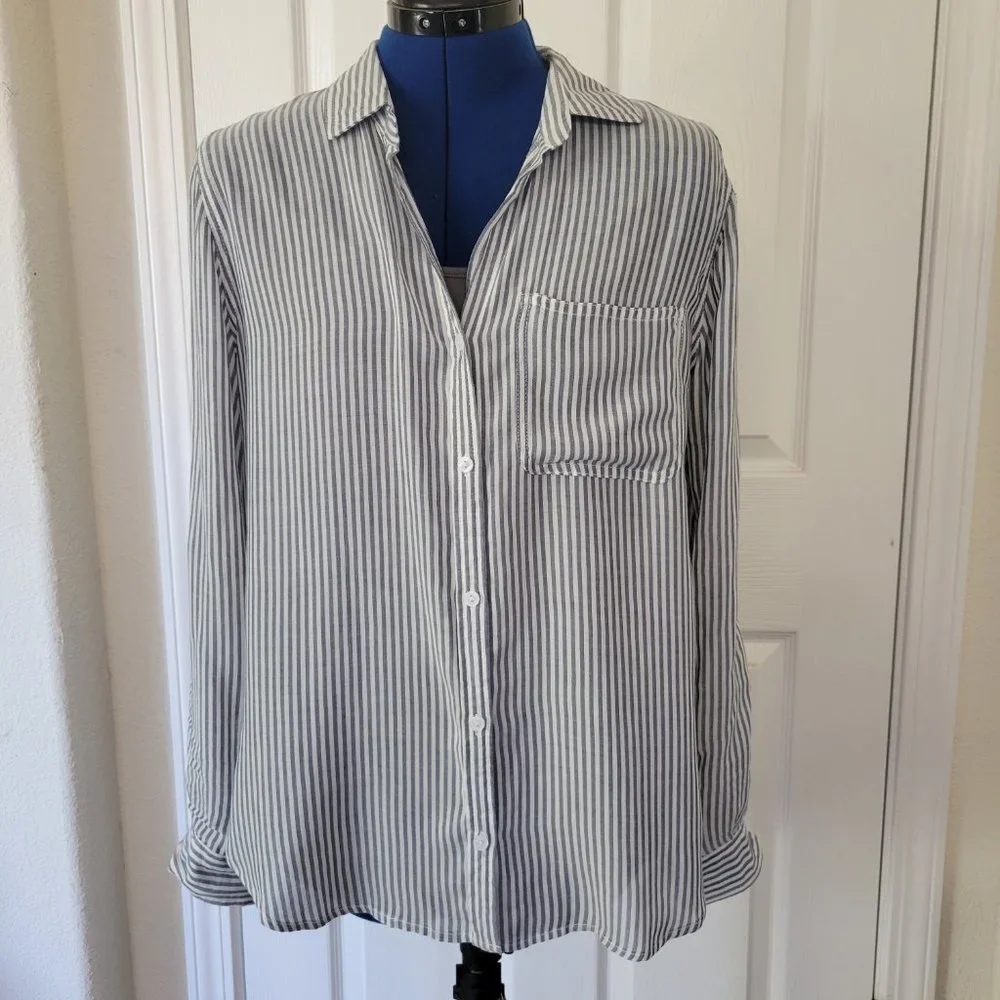 Stripped Blouse - Picture 3 of 3